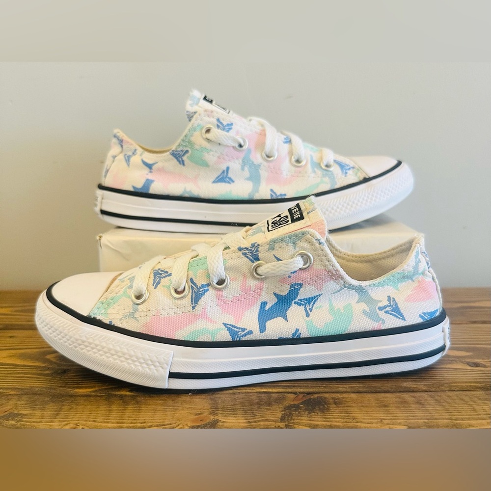 Converse All Star Low Top Shoes Shark Theme Kids Size 13.5